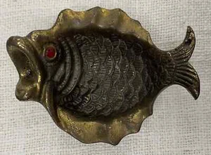 Cenicero de pescado de latón vintage 8,5x6,5x3,5 cm - Imagen 1 de 6