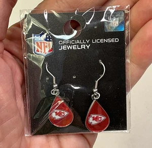 Orecchini pendenti con logo NFL KANSAS CITY CHIEFS rosso 1/2" a goccia - Foto 1 di 3