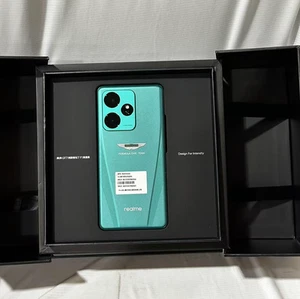 Smartphone 5G Realme GT7 Aston Martin F1 Limited Edtion 24GB/1TB -I6 - Picture 1 of 3