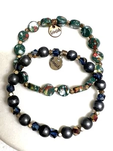 Erimish Bead Bracelet Set 2 Green & Dark Blue Glass Stretch Gold Tone Ex Cond - Picture 1 of 9