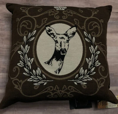 Cojín ciervo marrón by FS Home Collections Foto 1 de 4