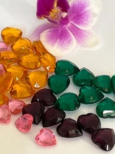 Hearts Vintage Glass UF Pack 8 Czech 12x11mm  +10mm CRAFT colour choice - Picture 1 of 15