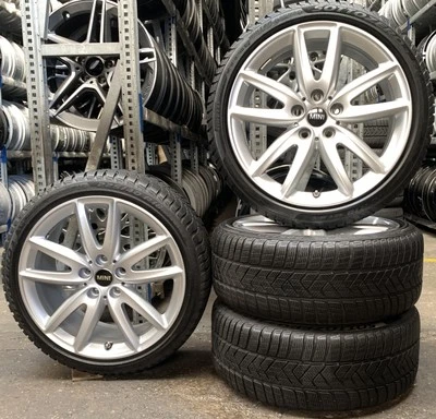 4 Orig MINI Winterräder JCW Grip Spoke 815 225/40 R18 92V F54 Clubman 6887612 30 - Bild 1 von 3