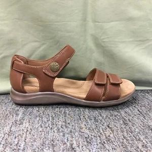 New Women’s Clarks 26159102 Kylyn Strap Tan Strappy Sandals Size 8 Medium - Picture 1 of 7