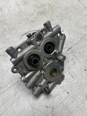 2005 Harley Davidson Dyna Low Rider Cam Shafts - 1 Has Slight Wear Mark - Image 1 of 4