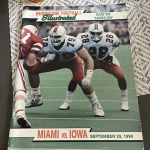 MIAMI HURRICANES vs IOWA FOOTBALL PROGRAM SEP 29, 1990 - Picture 1 of 2