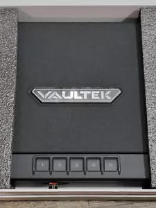 VAULTEK VE10 Essential Series Pistola Acceso Rápido Seguro Resorte Tapa Abierta NUEVO EN CAJA Leer - Imagen 1 de 11