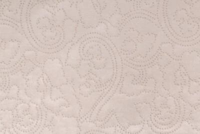 Tela de terciopelo perforado Beacon Hill - hecha de lino - se vende por yarda Foto 1 de 3