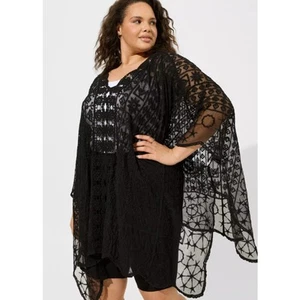 Poncho Torrid in pizzo smerlato nero pullover top donna taglia unica - Foto 1 di 10