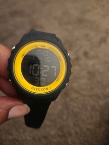 Watch - Picture 1 of 3