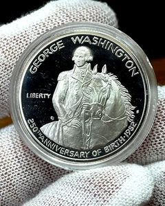 1982-S GEORGE WASHINGTON PROOF 90% SILVER COMMEMORATIVE HALF DOLLAR! 📈🔥 - Picture 1 of 4