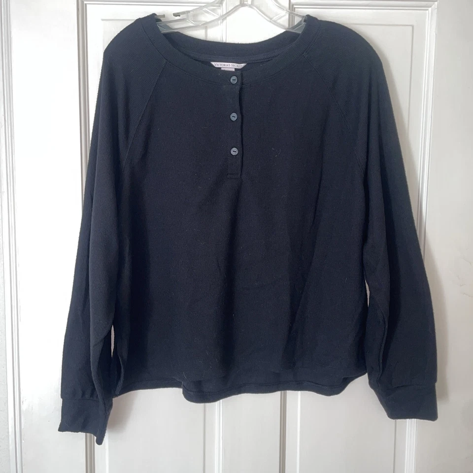 Top Henley de manga larga tejido gofre negro Victoria’s Secret talla M Foto 1 de 4