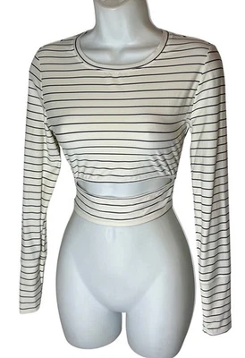 Top corto Calia Yoga talla pequeña S negro blanco a rayas recortado elástico Foto 1 de 4