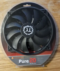 Thermaltake Pure 20 Computer Case Fan 200mm Black NEW - Picture 1 of 3