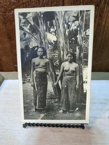 Foto Real Postal Bali Indonesia Topless Faldas Sostener de Mano Mujeres Bellezas 1934  - Imagen 1 de 4
