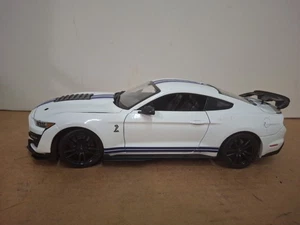 Maisto 2020 Shelby Mustang GT500 White 1:18 Die Cast - Picture 1 of 2