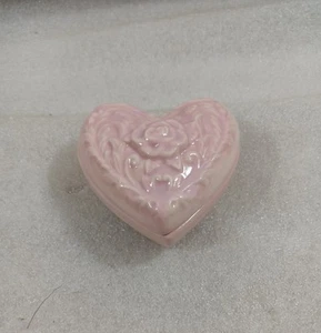 Vintage Pink Porcelain Heart Trinket Box - Picture 1 of 4