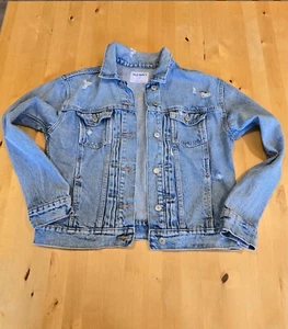 Old Navy Jean Jacket Womens Sz Small Denim Distressed Button front - Picture 1 of 8