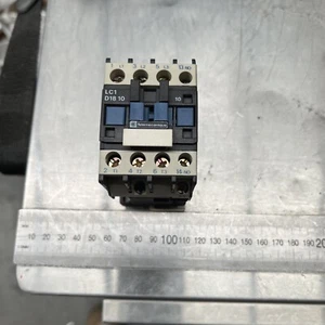 telecanique lc1d1810 32A contacor - Picture 1 of 6