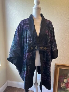Giacca OS da donna Winter Sun dipinta a mano kimono forme nere cotone viola - Foto 1 di 9