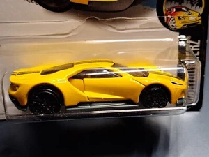 2017 Hot Wheela '17 Ford GT Yellow 307/365 Creased Card - Picture 1 of 3