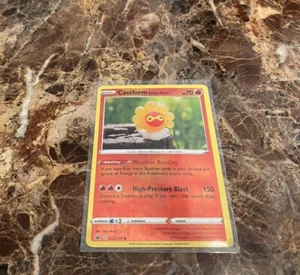 Castform Sunny Form Reverse Holo 022/198 Common Chilling Reign Pokemon TCG - Picture 1 of 1