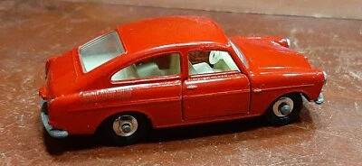 Lesney VW Volkswagen 1600 TL Matchbox Serie Nº 67 (A) 1:64 rojo, suelto  Foto 1 de 4