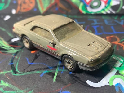 Matchbox Hot Wheels T-Bird Turbo cupé Foto 1 de 3