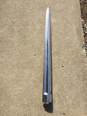 Oldsmobile Super 88 1959 cuarto de moldura de panel. Lado del pasajero. Foto 1 de 4