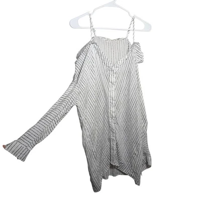 Camisa Top Convertible Para Mujer Semilla Mostaza Mediana Abotonada Hombro Frío Foto 1 de 4