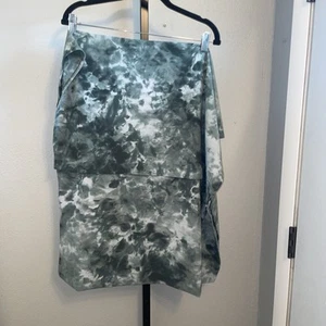 Lululemon Vinyasa Scarf Wrap Grey Green One Size Snaps - Picture 1 of 3