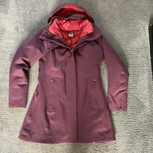 Patagonia Women's Tres 3-in-1 Parka - Coat - Medium - Burgundy - Waterproof. - Picture 1 of 21