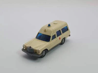 Mercedes Ambulance Wiking 1/87 - Immagine 1 di 4