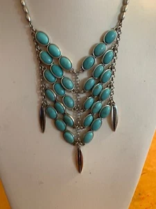 $69 LUCKY BRAND SILVER TONE MULTI STONE FEATHER DETAIL STATEMENT NECKLACE T12 - Picture 1 of 5
