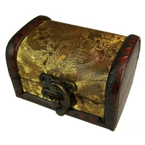 Medieval Style Box Gold Coloured Panel With Clasp Lock Jewellery Fast Delivery - Picture 1 of 1
