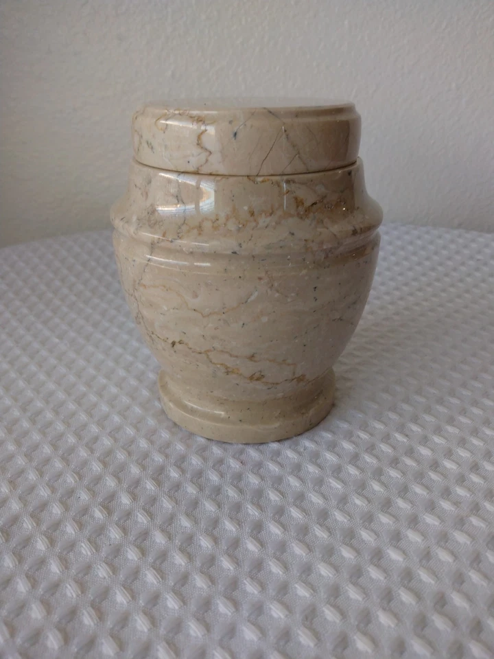 Tarro de almacenamiento de baño de mármol de lujo Boticina artesanal para - 4,76' de alto Foto 1 de 4