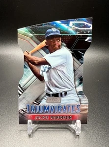 Inserto rifrattore triumvirati 2023 Topps Stadium Club JACKIE ROBINSON T-28 - Foto 1 di 2
