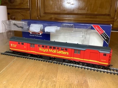 Bachmann Modelzone Exclusive 39-420Y  Royal Mail Red TPO Sort Van - Image 1 of 2