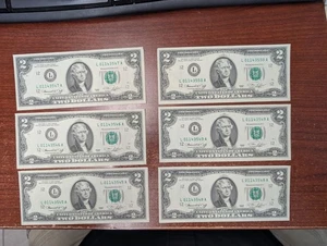 1976 Uncirculated 2 Dollar Bills - Consecutive Serial Numbers - 6 Bills - Picture 1 of 2