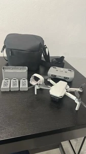 DJI Mini 2 SE Fly More Combo - Picture 1 of 1
