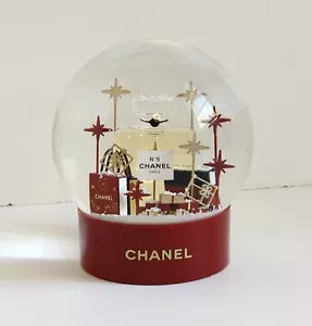 CHANEL Holiday Snow Globe 2022 Regalo Natale Palla di Cristallo n.5 Edizione Limitata - Foto 1 di 12