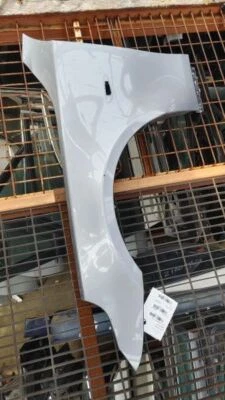 04 05 06 07 宝马 530I LH FENDER 银色 — 第 1/4 张图片