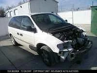 Cuarto de cristal izquierdo usado se adapta a: Dodge Caravan 113` 2001 WB L. tinte privacidad eléctrico Foto 1 de 4