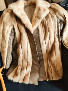 Vintage 70's - 80's GENUINE MINK FUR & LEATHER BELTED COAT BOHO RETRO - Picture 1 of 9
