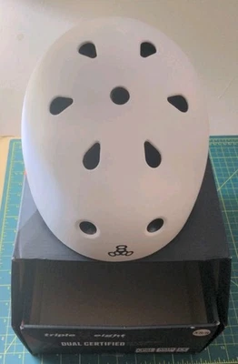 Casco Multideporte Triple Eight XS/S Blanco Mate CERTIFICADO DOBLE NUEVO EN CAJA Foto 1 de 3
