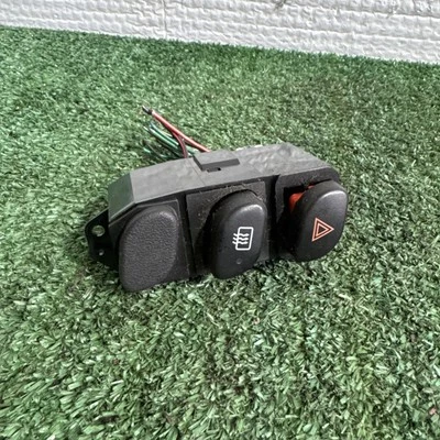 Interruptor de descongelación trasero compatible con 1995 1996 1997 1998 1999 2000 CHRYSLER SEBRING CUPÉ  Foto 1 de 4