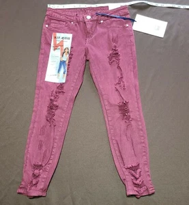 VIP Jeans Womens/junior Size 7 Ultra Crop Denim distressed Slim Fit Maroon NWT - Picture 1 of 8