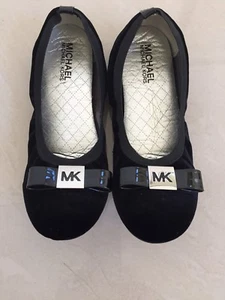 MICHAEL KORS Girls Black Shoes Size US 4 - Picture 1 of 3
