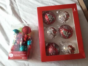 lotto Ornamenti Firmati Seleziona Stagioni 6 Ct Vetro e 20 Mini Infrangibili - Foto 1 di 11