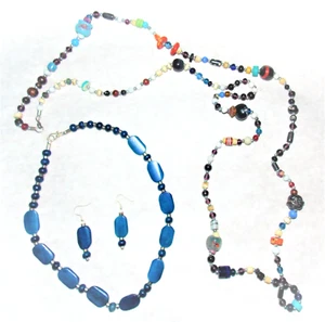 COLLIER os teinté BLEU avec boucles GRAND SAUTOIR perles MURANO et OS *** - Picture 1 of 4